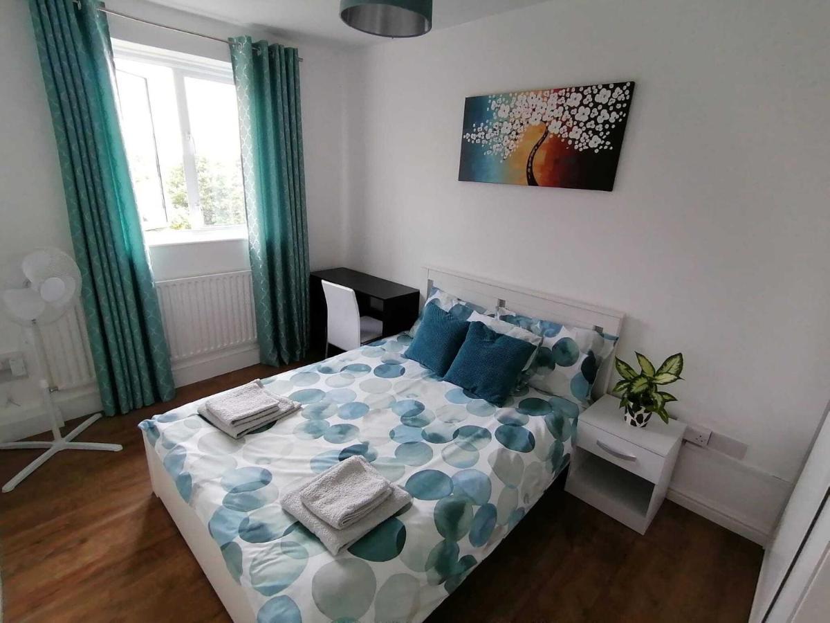 White City Apartment, Your London Stay Exterior foto